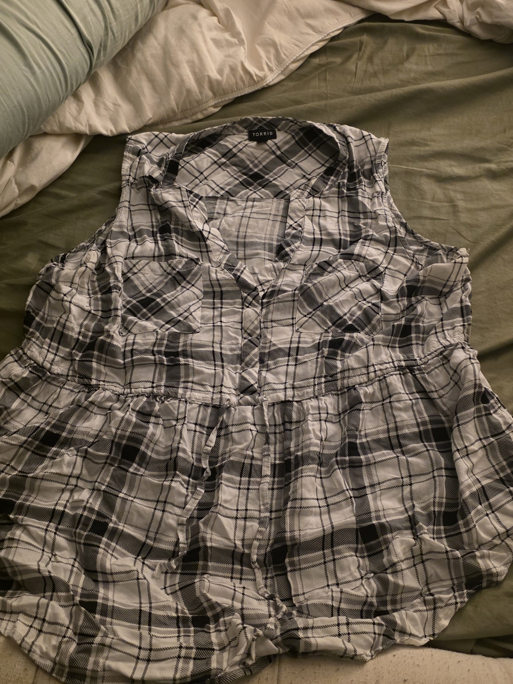 torrid Black & White Plaid Sleeveless Peplum Button-Front Top